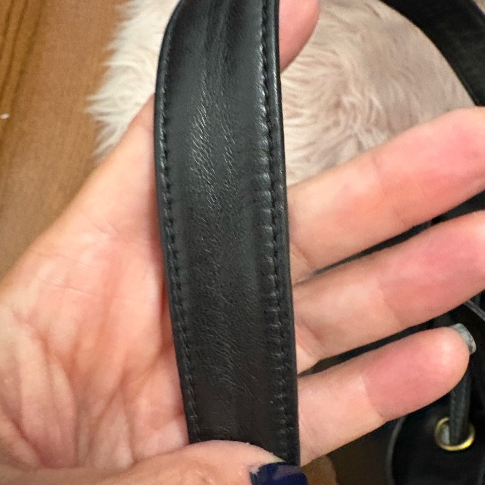 CHANEL Black Leather Bucket Bag - Picture 12 of 16